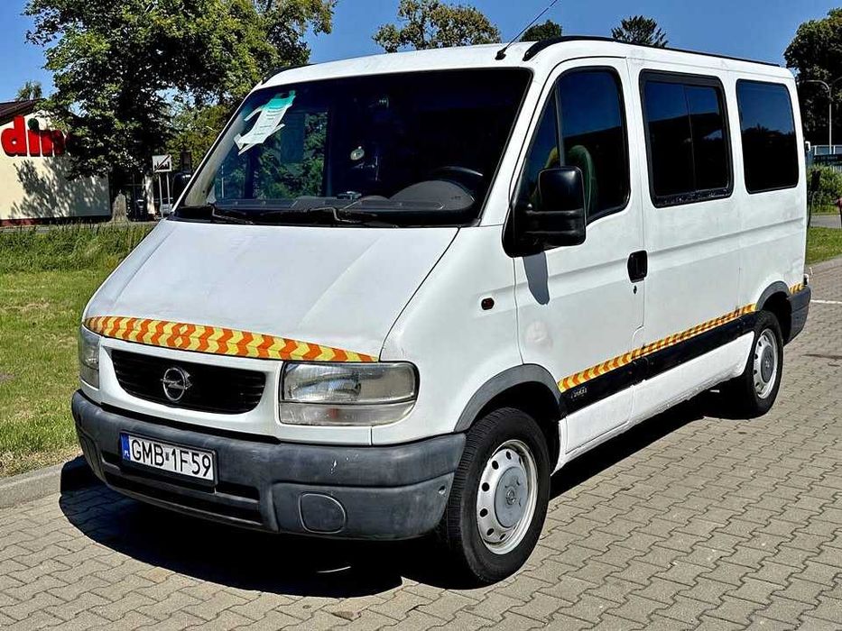 Opel Movano nowe opony /  Bus  9 osób zadbany