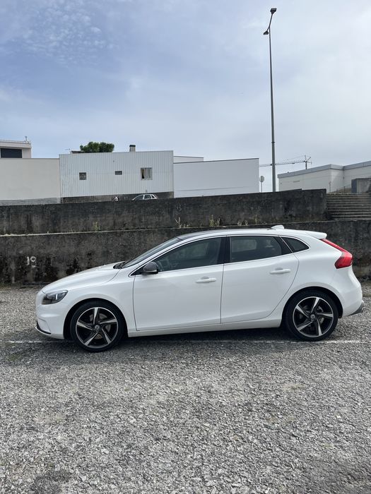Volvo V40 D4 R design