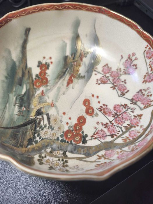 Grande Taça Satsuma Japonesa Antiga Assinada Gyozan (暁山) 18cm