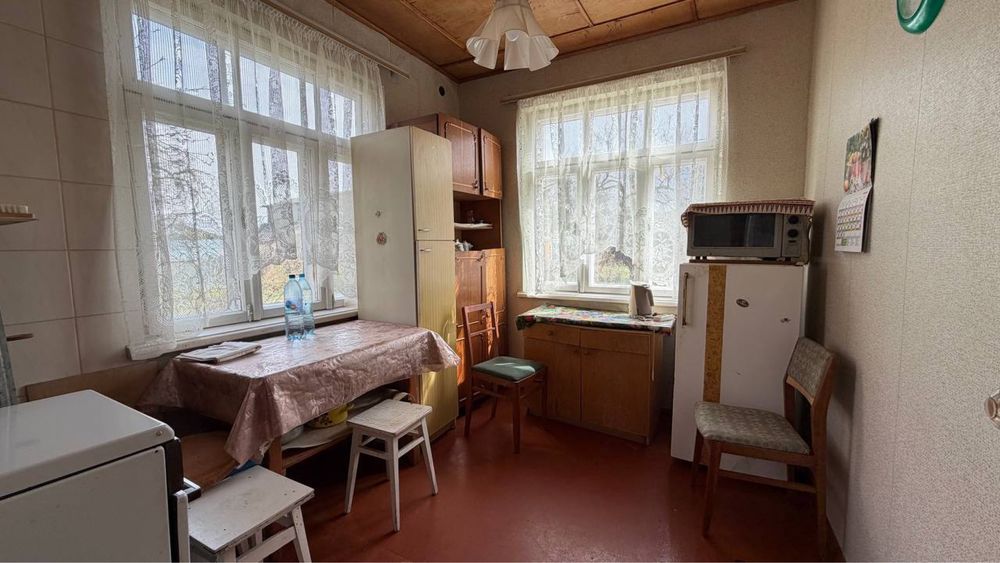 Оренда дачного будинку 15 км від Рівного Садові ділянки
