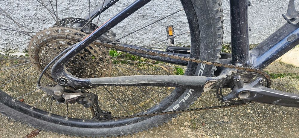 Bicicleta KTM em Carbono Roda 29