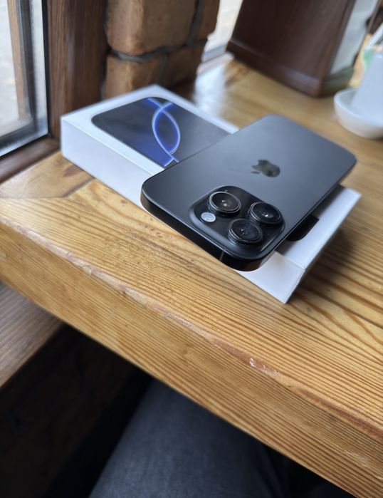 Продам iPhone 16 Pro