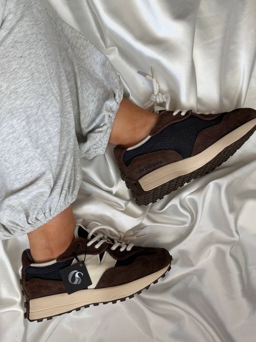 36-45 New Balance 327 Rich Earth Brown