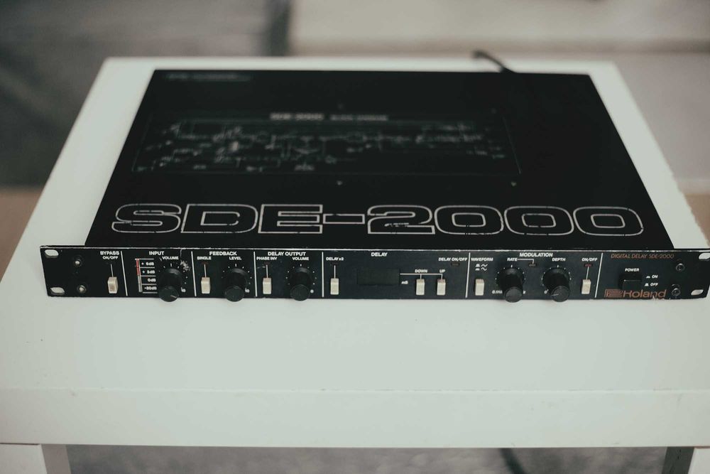 Roland SDE-2000 Digital Delay
