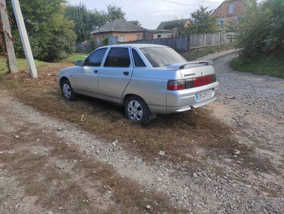 Продам ваз-2110.