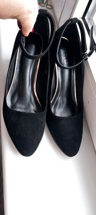 Туфлі на каблучку, дуже зручні