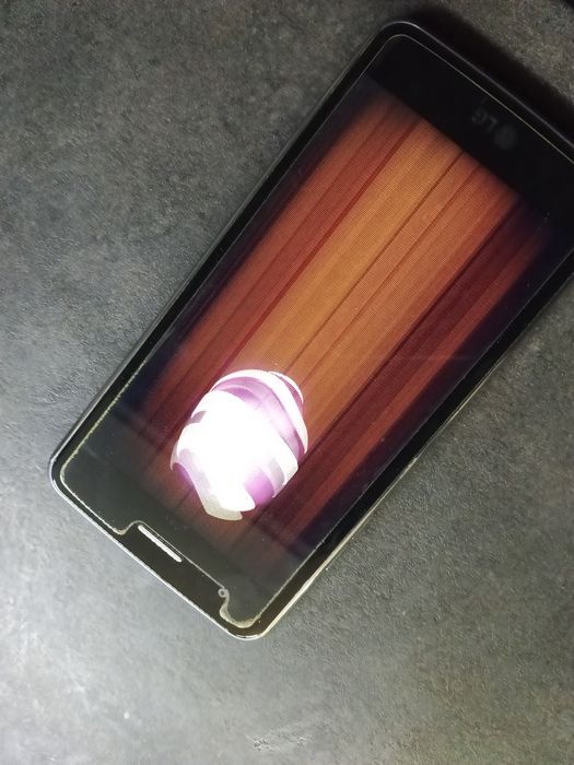 Telefon LG  K8 niesprawny