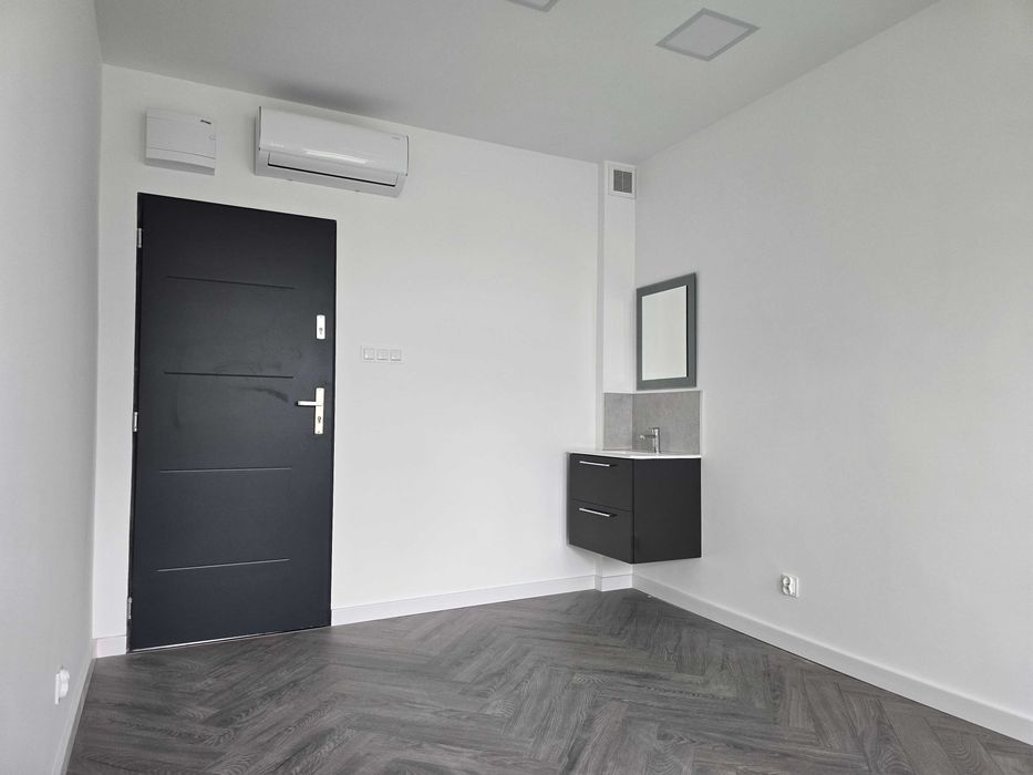 Lokal biurowy na parterze 16,45m2, ZUPEŁNIE NOWY - Busko-Zdrój