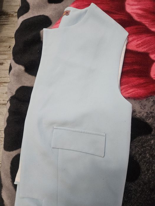 Kamizelka błękitna do wiosennych stylizacji/R.36