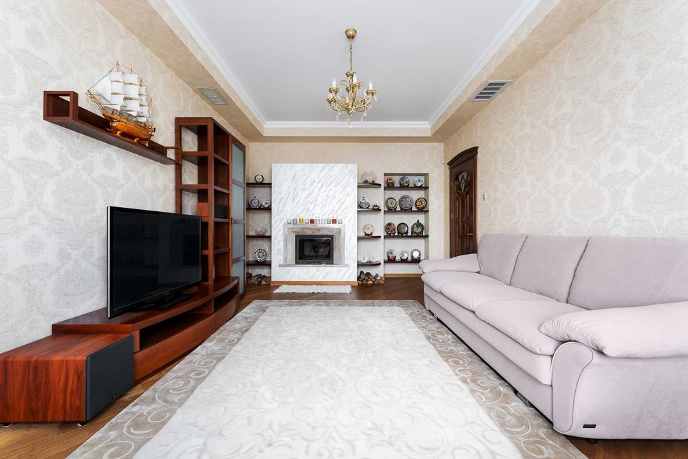 ID 559. Без %. Добротний будинок в КМ Золоче, Вишеньки. Є генератор. - More