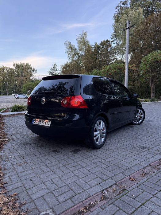 Golf 5 2005 рік 1.4 FSI гольф 5