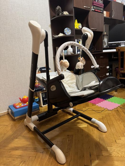 Стільчик-гойдалка 3 в 1 CARRELLO Cascata