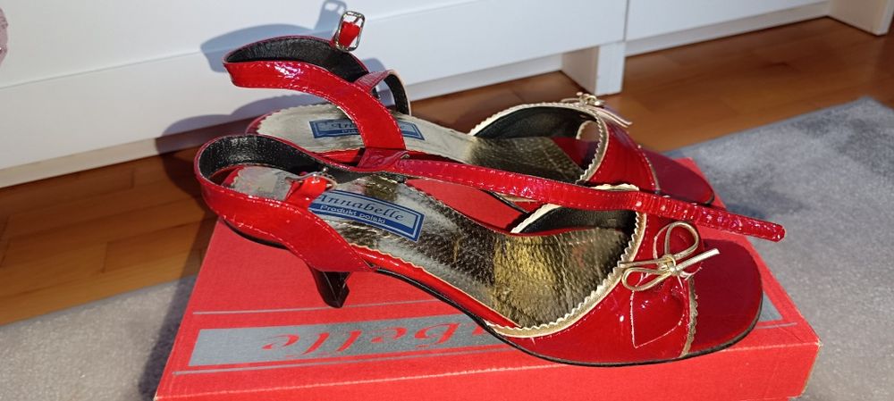 Sandałki bordowe na obcasie r. 40, sandały Annabelle