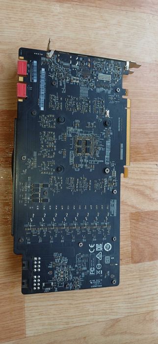 Продам відеокарту MSI 1080 TI ARMOR