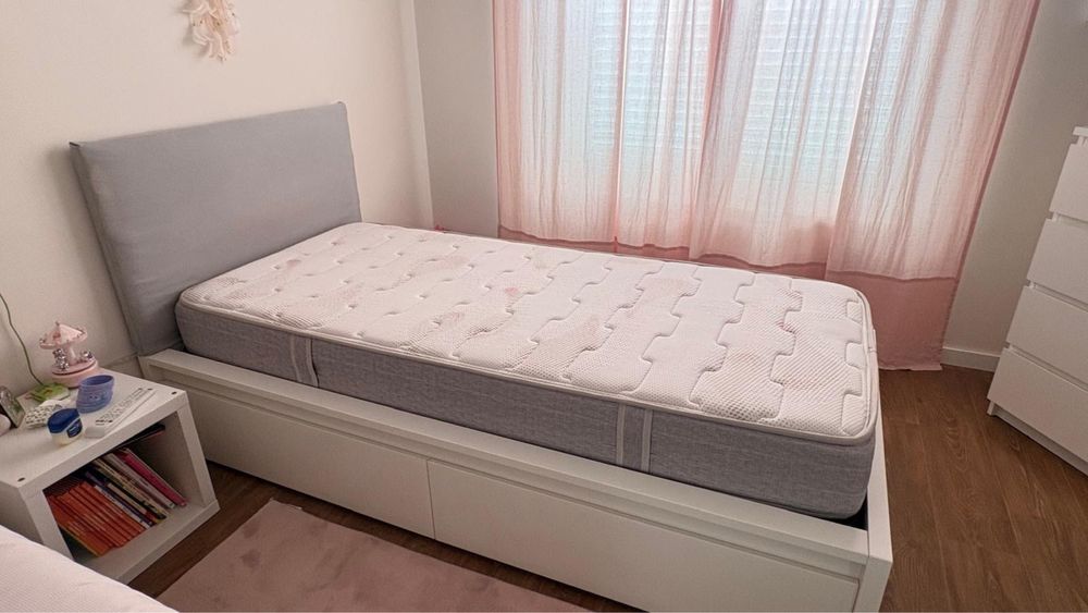 Conjunto 2 Camas individuais IKEA MALM 90x200 + Colchões + Gavetões