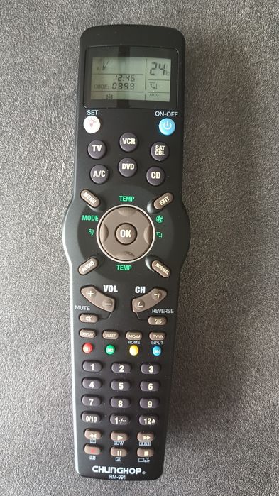 Pilot uniwersalny RM-991