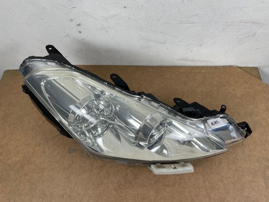 Lampa Prawa Przód Xenon Peugeot 4007 Kompletna Europał