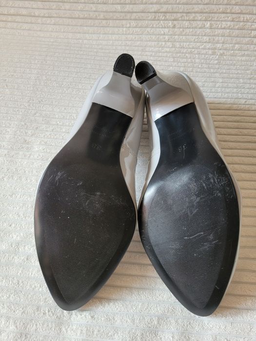 Czółenka popielate rozm 38 Kamex but