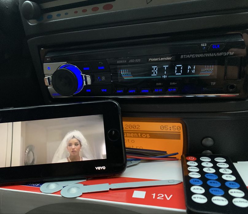 Auto Rádio Tamanho Universal NOVO -Atende Chamadas/ Bluetooth/ Microfone/ USB etc