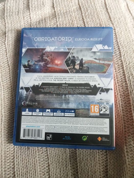 Vendo jogo Horizon Zero Dawn