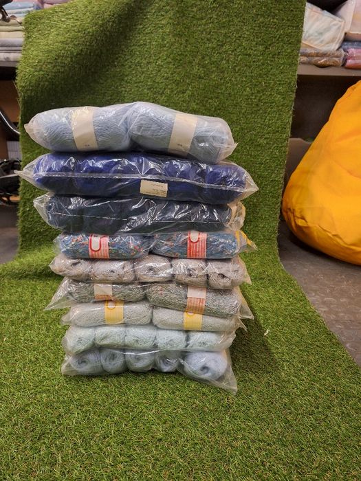 Novelos Acrílicos/ lã para tricotar