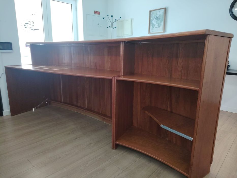 Balcão de loja 1,12m x 2,75m