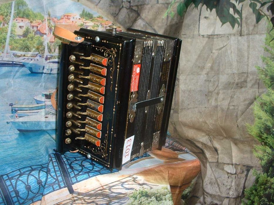 Concertina para venda N, 1013