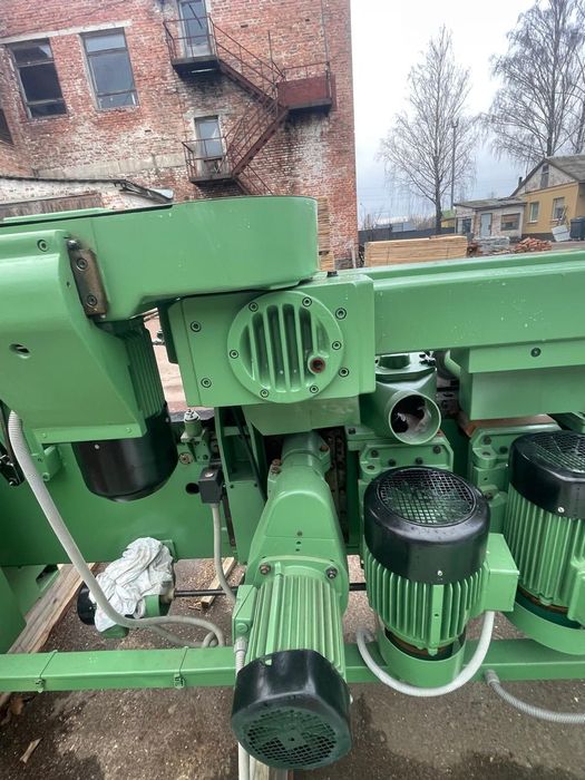 Чотирьох сторонній станок для деревообробки