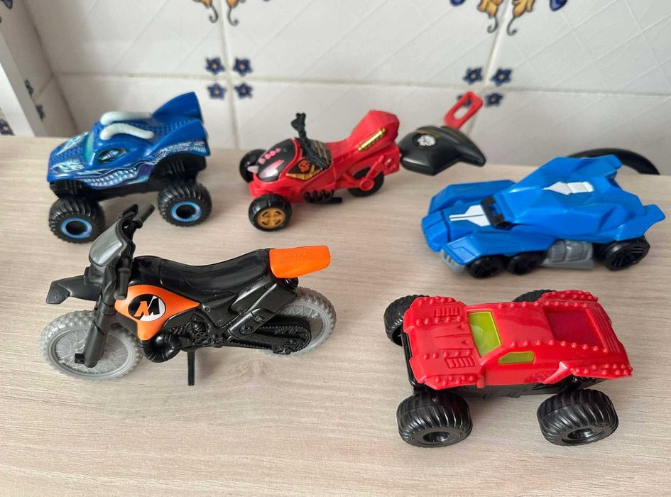 action man bonecos brinquedos figuras action figure super herois marvel carros motas veiculos jurassic park mundo jurassico parque dinossauros