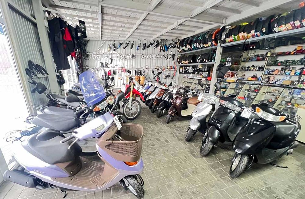 Ямаха НМакс мопед