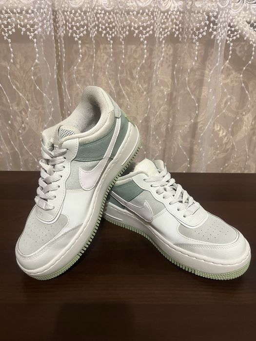 Жіночі кросівки Nike Air Force 1