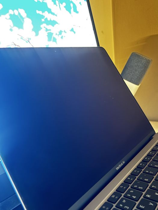macbook air m1 8/256
