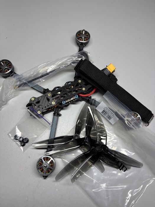 fpv дрон готовий до польоту