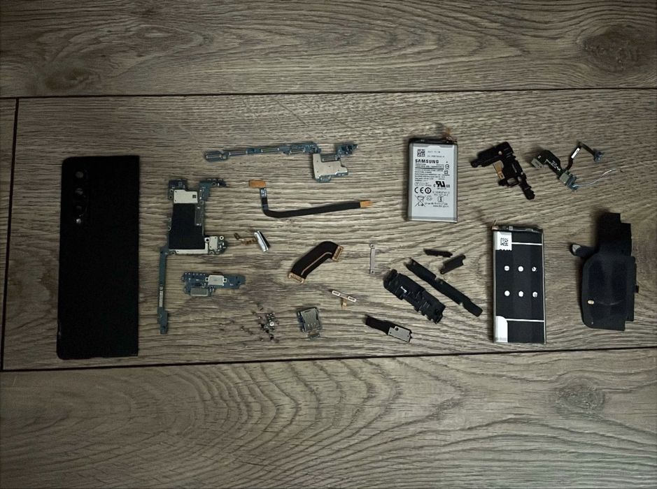 Części do Samsunga Galaxy Z Fold 3