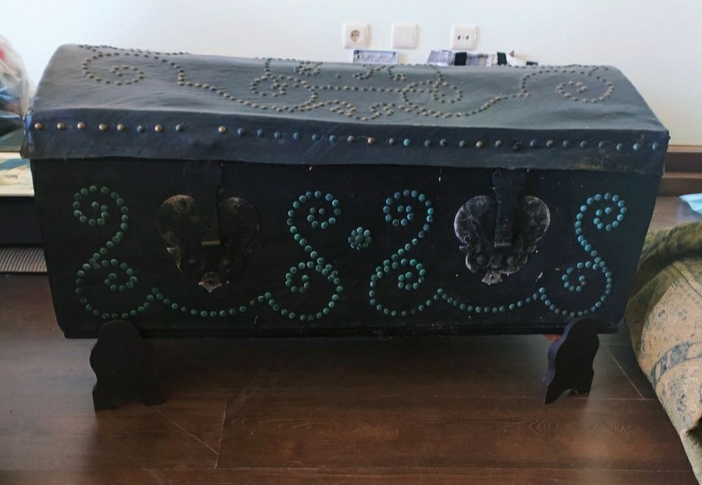 Arca Antiga em Madeira