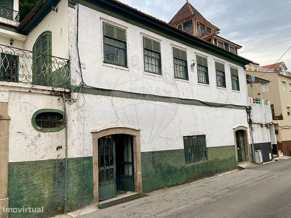 Moradia T3 para venda — Peso Da Régua E Godim, Vila Real