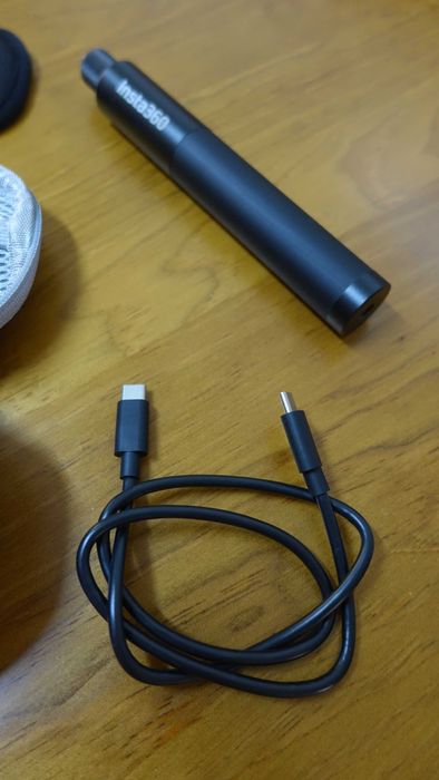 Câmara Insta 360 X2 + SD 1TB + Small Rig + Rode Microfone + Acessórios