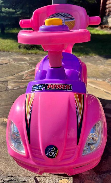 Машинка-толокар для вашего малыша. Для первых поездок ребенка)