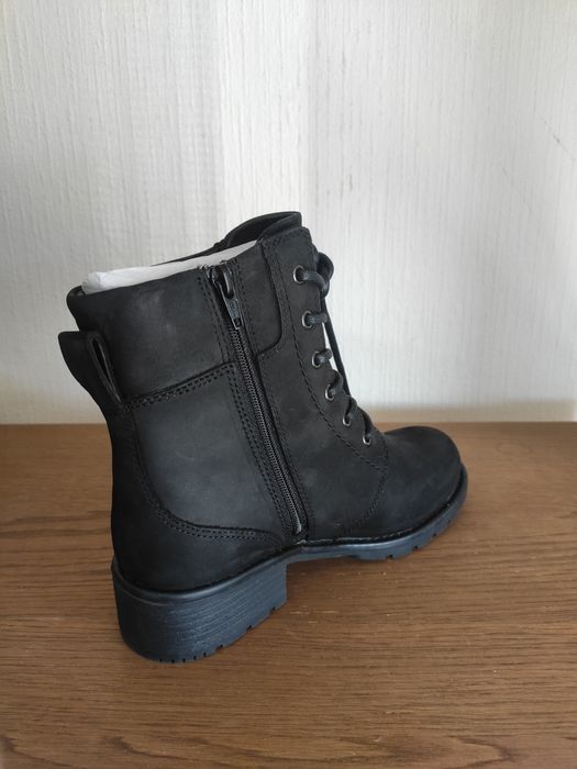 Clarks skórzane buty