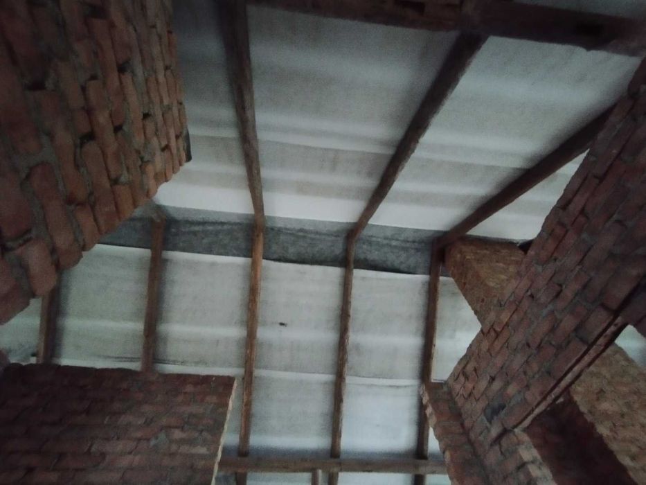 Продаж 5-к. будинок з ділянкою в м. Мостиська