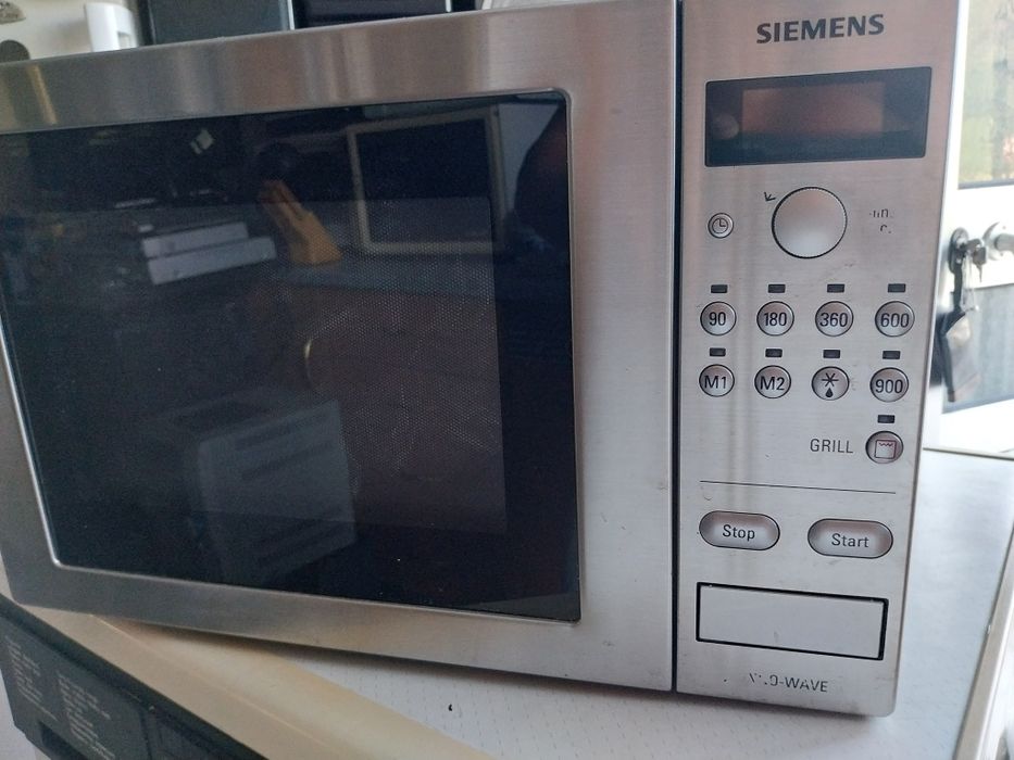 Microondas digital  siemens c/ avaria