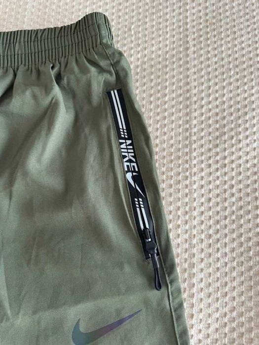 Calções     Nike