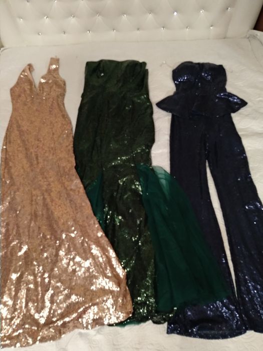 Комбинезон Платья пайетки все 1 экзепл. От S-M-L
Цена спрашивайте.
Бох