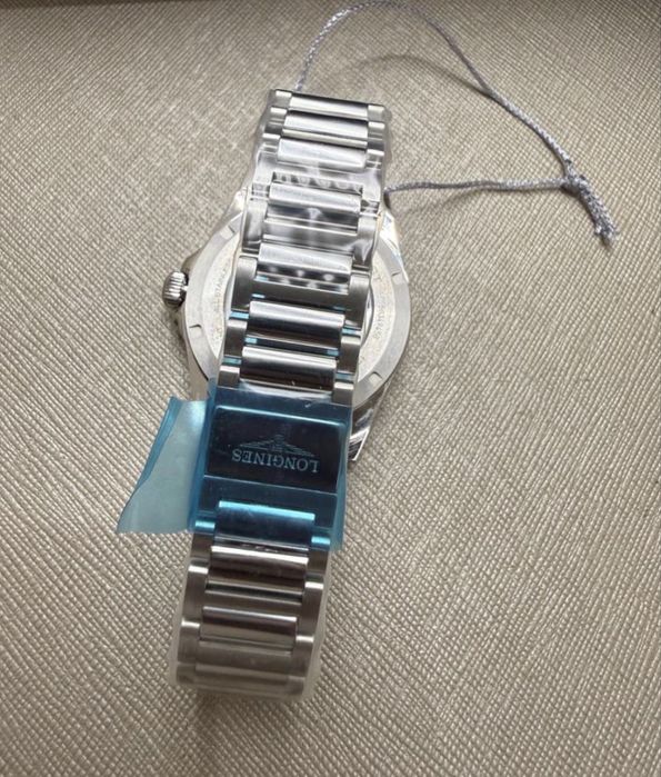 Longines Conquest automático