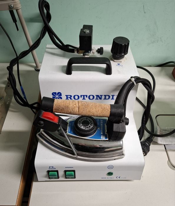 Парогенератор з праскою Rotondi Mini 3 на 3.2літри, гарний стан