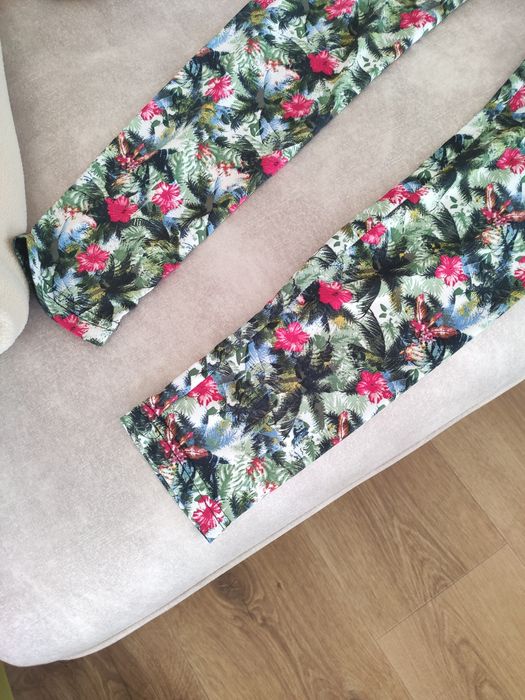 Legginsy kwiaty S M stan idealny