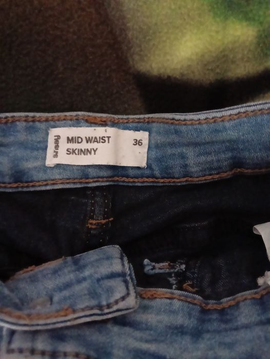 Sprzedam jeansy skiny