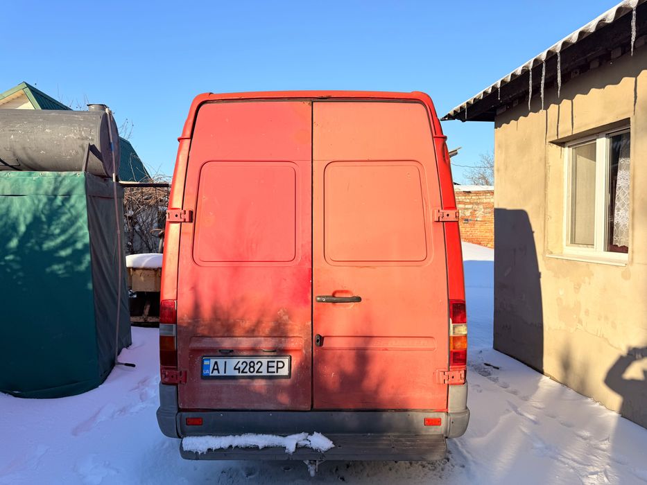 Спецализованый винтажный фургон малотонажный-в