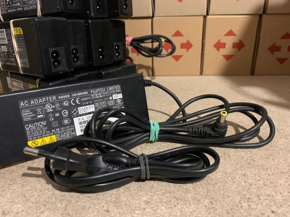Оригінальний блок живлення Fujitsu 5.5*2.5 (19v 5,27) 2Pin 100w |
