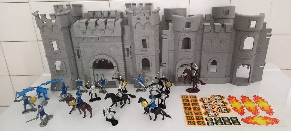 Castelo Starlux Legend of the King